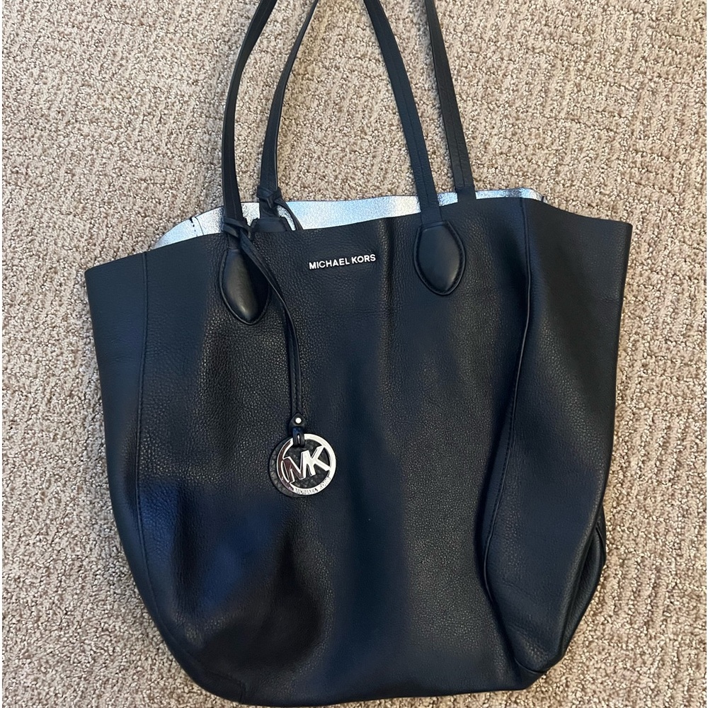 Michael Kors black shopping/ tote bag food for travel and work